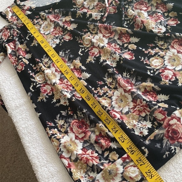 Andree by Unit blouse cold shoulder long sleeve w/ties floral print Sz Large - Picture 3 of 8